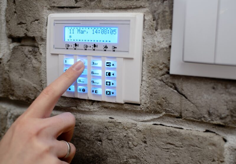 In order to keep your home safe, there are several things you need to know and do. Here are nine of our best home security tips.