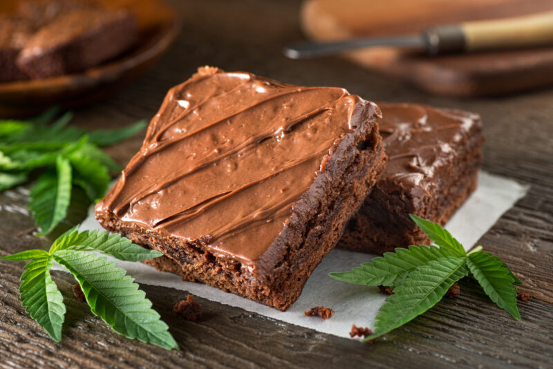 Cooking with cannabis is a great way to get high and enjoy some sweet treats at the same time. Here are 4 recipes for weed treats to try.