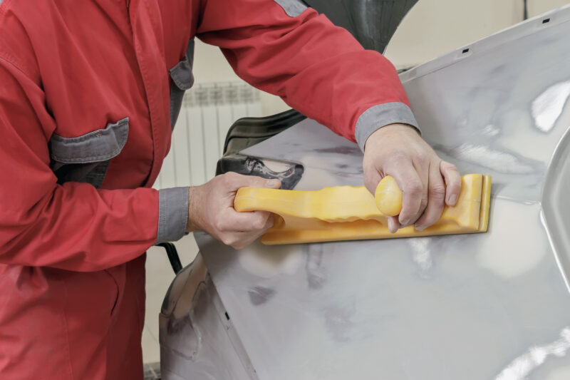 Have you ever dreamed of starting your very own business? Here's how you can start your own auto body shop business while on a budget.